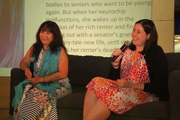 Lisa Price (left) and Jennifer E. Smith at the promotional tour hosted by National Book Store in SM City Cebu. (CDN PHOTO/ EDD BUENAVIAJE)