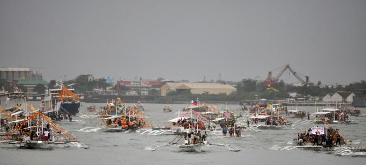 More than a hundred vessels join the fluvial procession, Saturday morning in this CDN File Photo. (CDN PHOTO/ CHRISTIAN MANINGO)