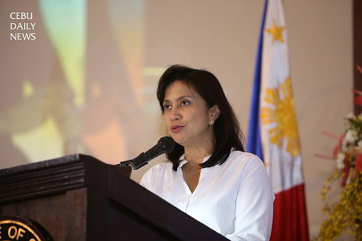 Rep. Lani Robredo of Camarines Sur addresses the annual Cebu Provincial Women's Congress at the Capitol social hall. She shared her experiences in Naga City where housewives were given livelihood opportunities. "Economic empowerment", she said, was the turning point of their advocacy because nothing else succeeds without ensuring this for women. (CDN PHOTO/ LITO TECSON)