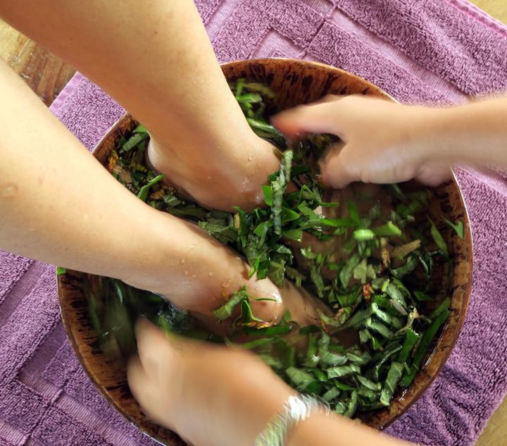 Foot massage with herbal water. (CDN PHOTO/ TONEE DESPOJO)