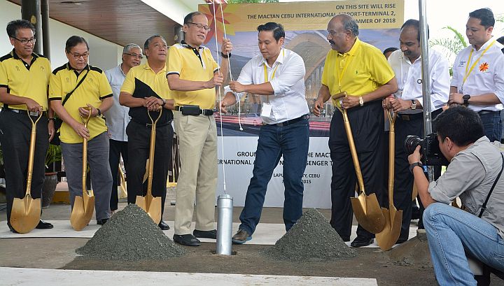 GROUNDBREAKING OF THE MACTAN CEBU INTERNATIONAL AIRPORT TERMINAL 2/JUNE 29, 2015 Groundbreaking for the construction of the Mactan Cebu International Airport Terminal 2, marks the beginning of its expansion. Graced by His Excellency Beningo S. Aguino III (fifth from right). (CDN PHOTO/CHRISTIAN MANINGO)