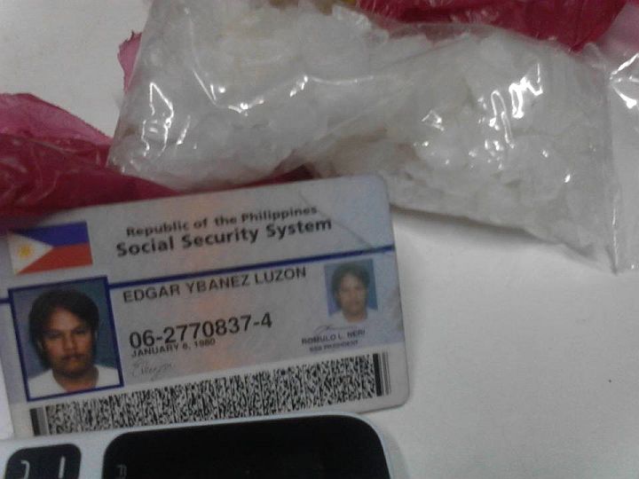 A plastic pack was believed  to contain shabu was recovered from Edgar Luzon as he was about to board an Ormoc bound vessel at Pier 1, Cebu City 