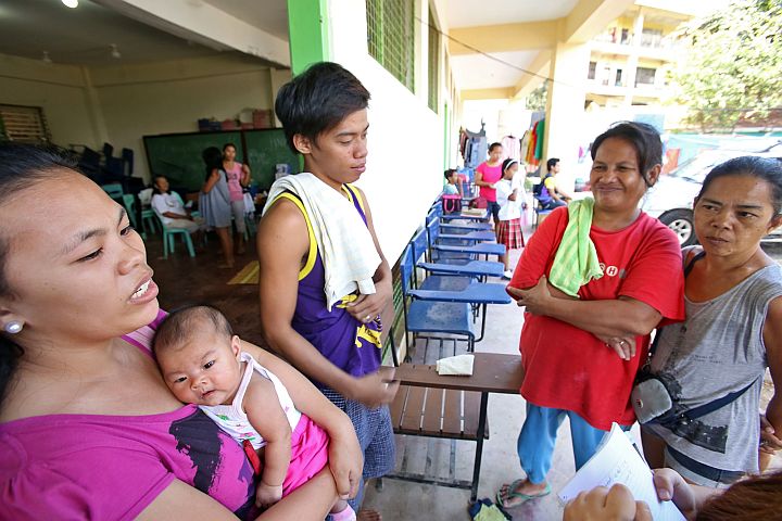 Fire victims of Barangay Cogon Pardo still occupy three classrooms of the new building in Pardo Elementary School.(CDN PHOTO/JUNJIE MENDOZA)