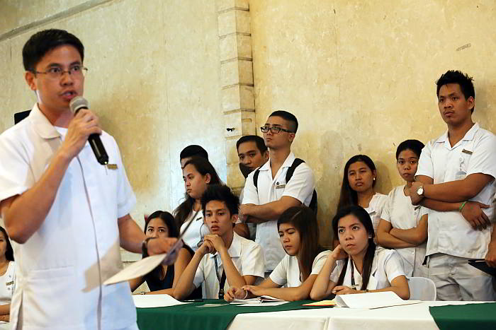At a press conference, Jake Vicera, a third year student of the Southwestern University College of Medicine, says he and his batchmates just want to finish school, and not get caught in the middle of the Aznar family feud that has  led to the ongoing controversy.  The   Commission on Higher Education issued a  a cease-and-desist order against the school. (CDN PHOTO/JUNJIE MENDOZA)