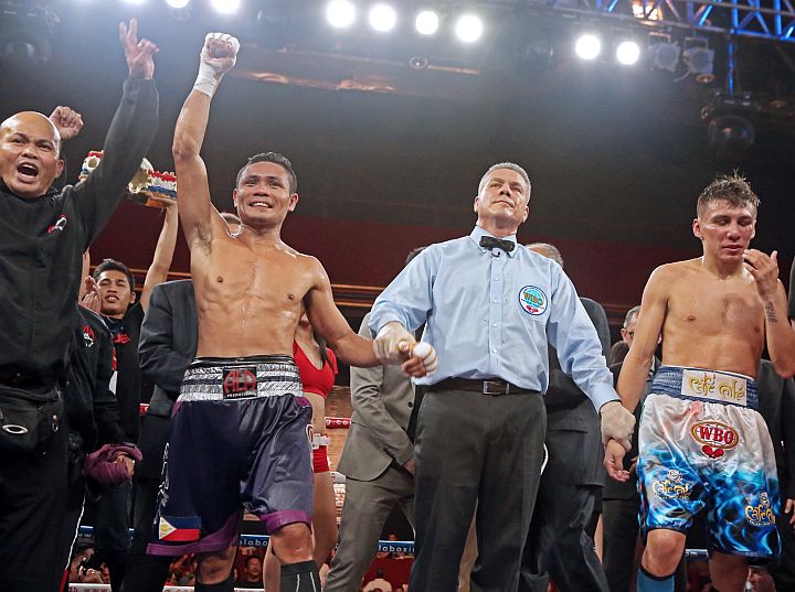 :Donnie “Ahas” Nietes celebrates his unanimous win over Mexico’s Francisco “Chihuas” Rodriguez in the main event of last Satuday’s Pinoy Pride 31: Battle of World Champions at the Waterfront Cebu City Hotel and Casino. (CDN PHOTO/LITO TECSON)