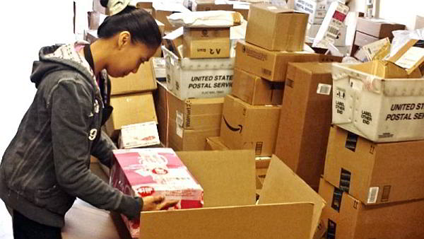 Shippers in the United States will seek clarifications from the Bureau of Customs regarding their new policy on balikbayan boxes.  (Contributed)