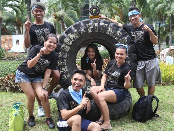 The Siloy team pose after garnering the highest point in Metafit, a game for stamina. (CDN PHOTO/ JUNJIE MENDOZA)