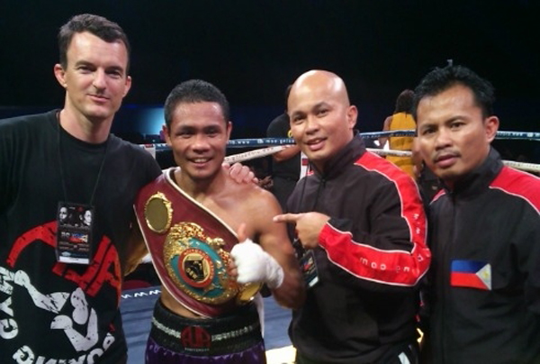 Donnie Nietes, (2nd from left) the longest reigning world boxing champion, will headline Pinoy Pride 33: Philippines vs the World in Carson, California. Nietes will hold a public workout on Oct. 3 at the Fortune Gym.