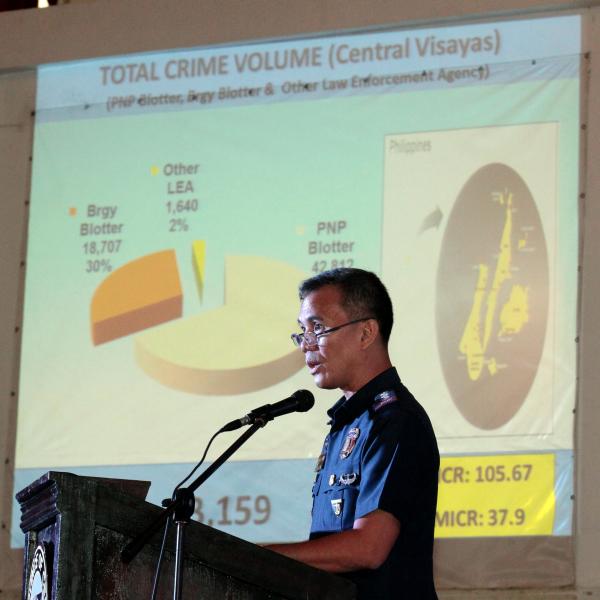 Senior Supt. Rey Lyndon Lawas discusses the peace and order situation in Central Visayas during the Regional Peace and Order Council meeting at the Capitol Social Hall yesterdat. (CDN PHOTO/ JUNJIE MENDOZA)