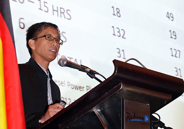 Rene Fajilagutan, Association of Isolated Electric Cooperatives president, discusses opportunities for using renewable energy in the country at the 5th Philippine-German Energy Forum at the Radisson Blu Hotel. (CDN PHOTO/JUNJE MENDOZA)