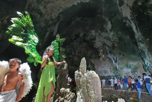 The Bukilat Cave in Tudela Town, Camotes Island has local and foreign tourists wonderstruck during the province's Suroy-Suroy sa Sugbo tours.