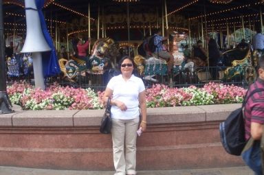 Susan Veloso-Petelet of Medellin, Cebu has been living in Paris for 25 years.