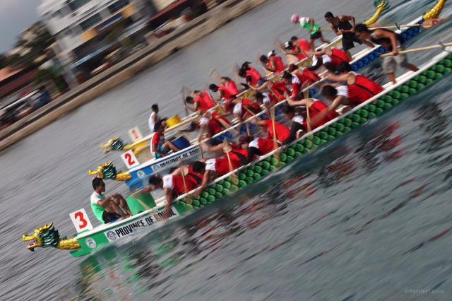 Dragon Boat teams compete in the Buglasan Festival in Dumaguete last October. A Cebu team, Kugtong EXR, joined the competition and finished at third place.