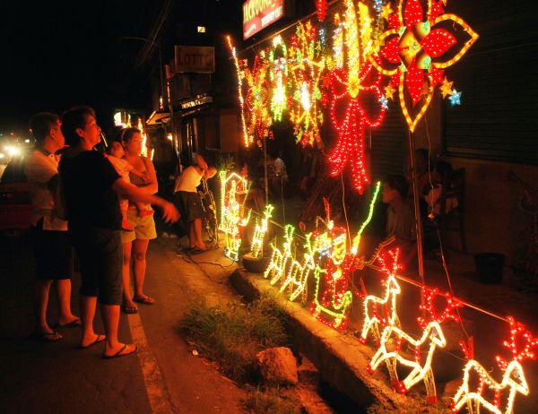It's that time of the year again. The DTI is urging consumers to buy only Christmas lights that have passed safety tests.