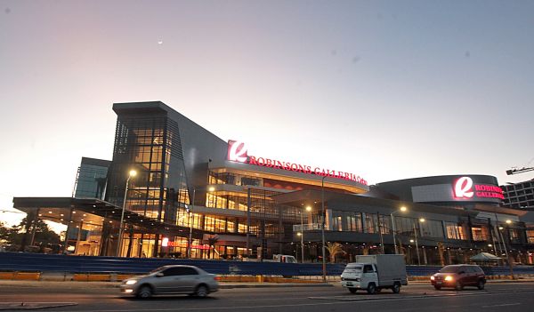 The Robinsons Galleria Cebu will open on December 10.