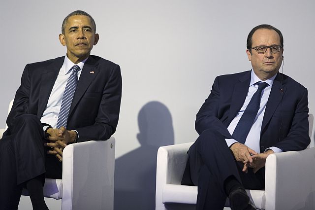 US President Barack Obama (above, left) sits with French President François Hollande during a Mission Innovation event at COP21, United Nations Climate Change Conference, in Le Bourget, outside Paris. (AP PHOTO)