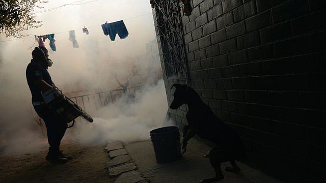 A health ministry employee fumigates a home against the Aedes aegypti mosquito to prevent the spread of the Zika virus in Soyapango, El Salvador in this Jan. 21 photo. (AFP PHOTO)