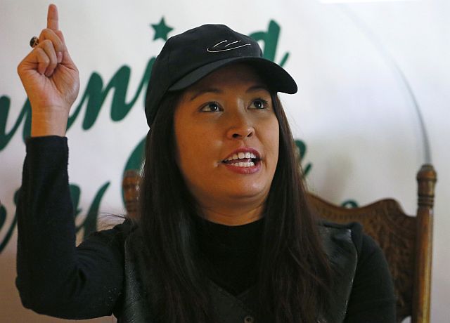 Filipino American Jaymee Del Rosario talks about her being shortlisted on the possible one-way space travel to Planet Mars during a forum in Quezon City. (AP PHOTO)