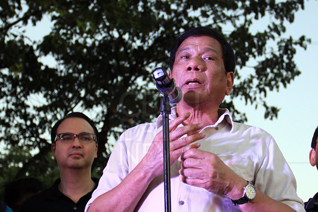 Davao City Mayor Rodrigo Duterte who is running for president speaks before his supporters during his visit to Cebu City last Thursday. (CDN PHOTO/LITO TECSON)