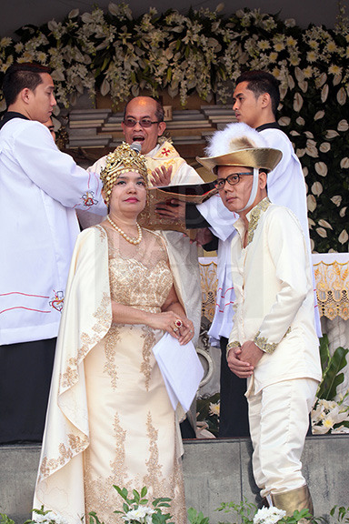 Fr. Jonas Mejares officiates the reenactment of the first Christian wedding in the country with Marcelino and Mylene Villanueva as Don Andres De Calapata and Princess Isabel at the Pilgrim Center of the Basilica del Sto. Nino after the fluvial procession. (CDN PHOTO/JUNJIE MENDOZA)