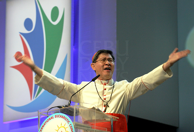 Manila Archbishop Luis Antonio Cardinal Tagle elaborates on culture and the Eucharist. (CDN PHOTO/JUNJIE MENDOZA)