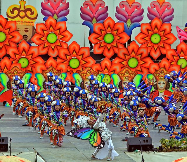 Don Vicente Rama Memmorial National High school gets the top spot in the Ritual Showdown. (CDN PHOTO/LITO TECSON)