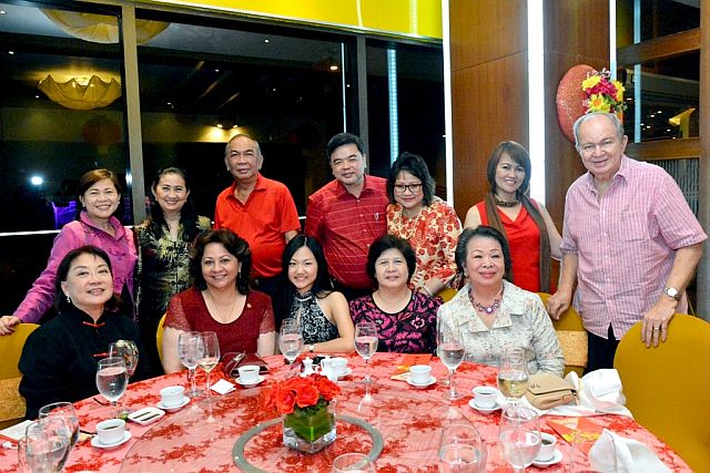 We all sat at the same table. Seated from left are Mayen Tan, Julie Najar, Catherine Sin, Joy Santillan and  Dr. Vivina Yrastorza. Standing, same order: Connie Cimafranca and Janice Nabua of Cathay Pacific, Dr. Nestor Alonso, Wilson and Melanie Ng,  Tess Catipay, and none other.