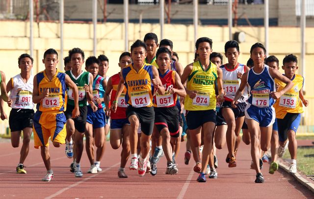 Secondary and elementary althletes from Central Visayas will be showcasing their skills for the  CVIRAA Meet, which will start today at the Cebu City Sports Center. (CDN FILE PHOTO)