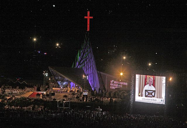 IEC MASS LAST DAY/JAN.31,2016: Pope Francis deliver his message during the 51st IEC  closing mass at SRP.(CDN PHOTO/LITO TECSON)