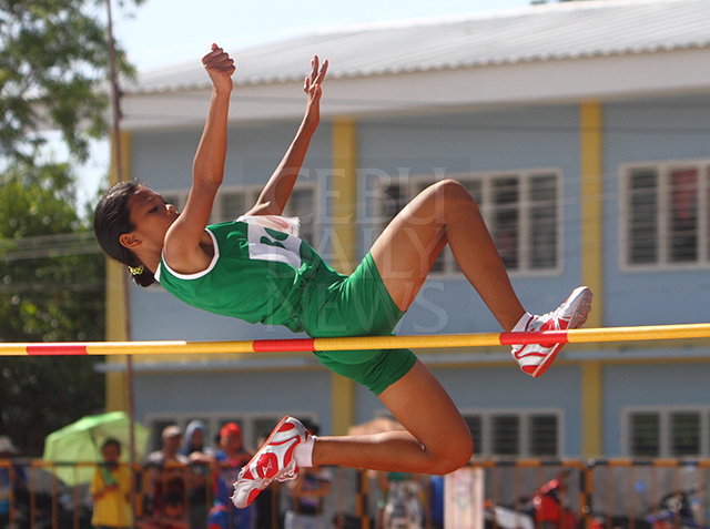 Bohol’s Riza Jane Vallente competes in the secondary division high jump event in the ongoing Central Visayas Regional Athletic Association meet at the Teodoro “Doring” Mendiola Sr. Sports Field and Oval in the City of Naga. (CDN PHOTO/TONEE DESPOJO)