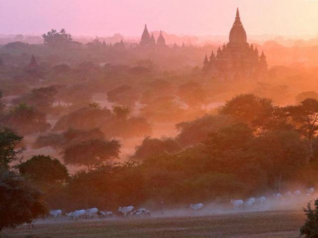  Bagan’s temples are deeply revered in the Buddhist-majority Myanmar and are also one of the country’s most popular tourist destinations. (AFP PHOTO)