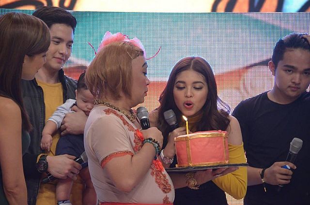 Make  a wish, Maine. The birthday girl with Pia Guanio-Mago, Alden carrying Maine’s nephew, Matti, Wally Bayola in Lola Nidora outfit and Dean Mendoza.