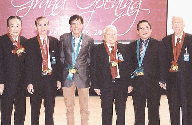 Honorary Consul of Belgium Enrique Benedicto, Enrico Ang de Leon, Cebu City Mayor Michael Rama, Mr. Leo Lim Liu, Mandaue City Mayor Jonas Cortes, and  Ambassador Francisco Benedicto.
