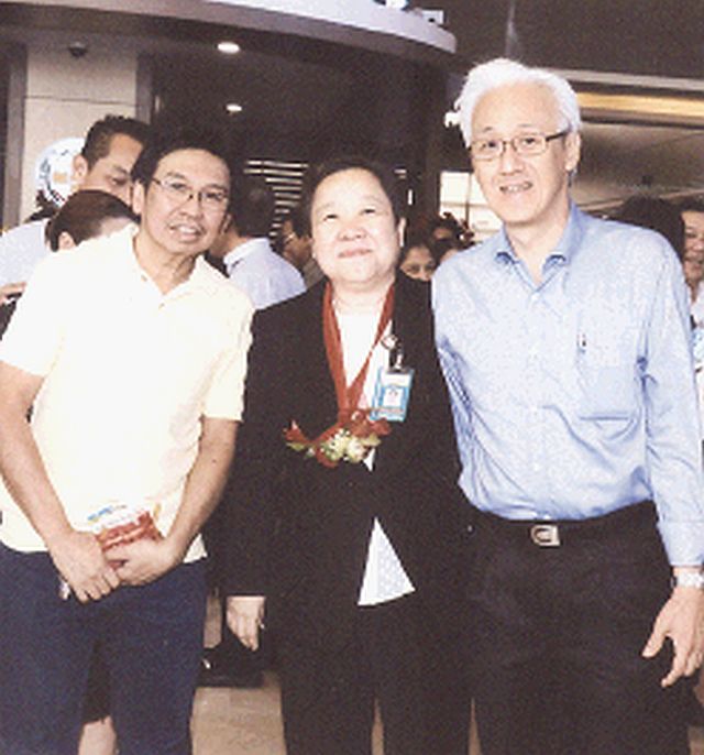 Dr. Augusto Macarasig, Dr. Helen Po and Dr. Kenneth Chan.