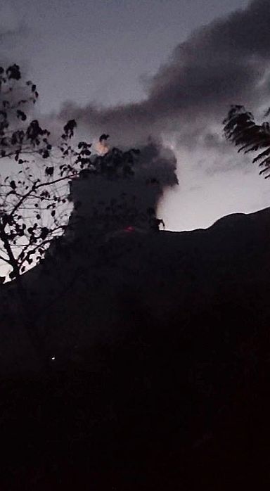 MARCH 29, 2016 Mount Kanlaon is spewing ash and fiery rocks on Tuesday night. Photo courtesy of Canlaon Mountain Tigers Search and Rescue on its FB page