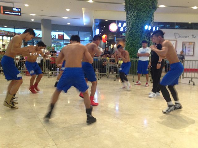 Omega Gym boxers hold a public workout at the Robinsons Galleria Cebu Atirum last Sunday. (CONTRIBUTED) 