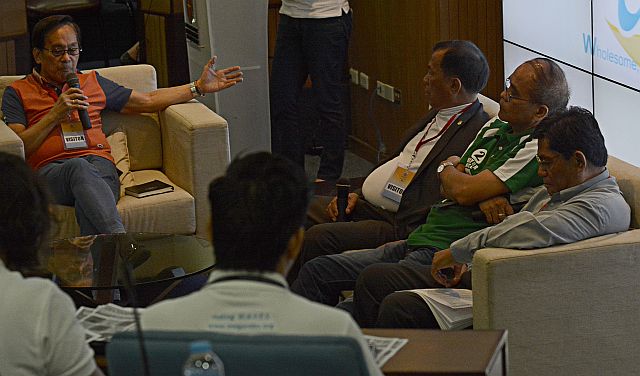 Cebu first district candidates during the first 2016 Mega Cebu Forum yesterday talk about how to sustain the growth of Metro Cebu amid the growing traffic problems. (From left) Mr. Eddie Gullas, Talisay City Mayor JVR de los Reyes; Nicepuro Apura of Carcar City and congressional candidate   Mike Nuñez (PDP-Laban). (CDN PHOTO/CHRISTIAN MANINGO)