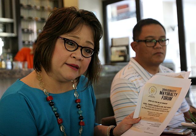 Melanie Ng, Cebu Chamber of Commerce and Industry (CCCI) president, and Nimrod Quiñones, vice president for membership, announce their preparations for the forum. (CDN PHOTO/JUNJIE MENDOZA)