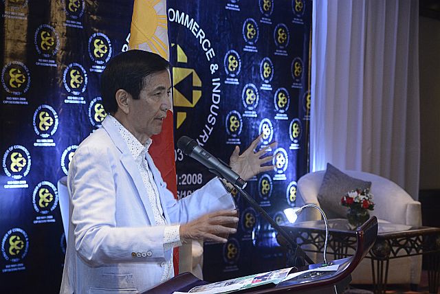 CCCI MAYORAL CANDIDATES FORUM/APR. 28, 2016 Mayor Michael L. Rama at the Cebu Chamber of Commerce forum for the Mayoral Candidates. (CDN PHOTO/CHRISTIAN MANINGO)