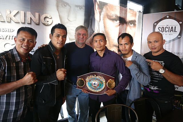 Pinoy Pride 36: Legend in the Making was officially launched yesterday at The Social with (from left) coach Edito Villamor, “King” Arthur Villanueva, The Social owner Kevin Moss, Donnie “Ahas” Nietes, Milan Melindo and coach Edmund Villamor. (CDNPHOTO/LITO M. TECSON)
