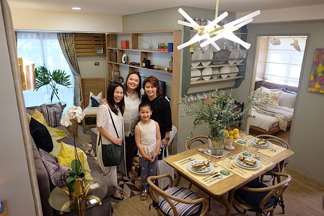 MAYBELLINE TE (left) with Angel Chua (center) and Cristeen  Quezon of The Coolist  (@the_coolist) and my friend Anika Quezon show off  the space they put together  in just three weeks!