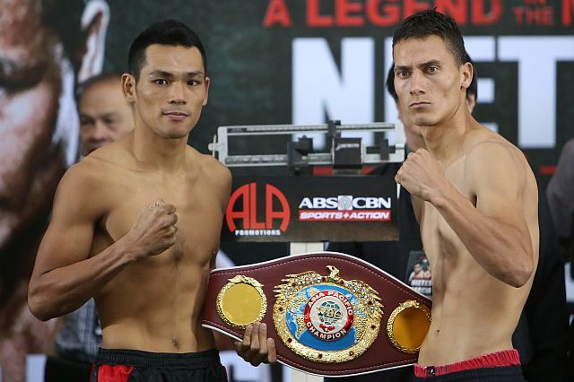 King Arthur Villanueva of ALA gym pose with his opponent from Mexico Juan El Penita Jimenez of the vacant WBO Asia Pacific Bantamweight championship of the Pinoy Pride 36 A Legend in the Making at Robinson Bacolod City. (CDNPHOTO/LITO M. TECSON)