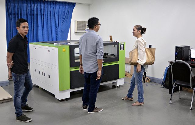 A laser cutter machine is one of the equipment in the  FabLab at UP Cebu. (CDN PHOTO/CHRISTIAN MANINGO)