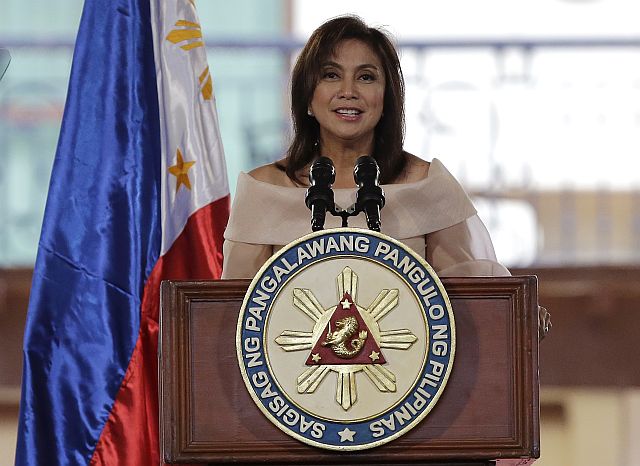 Vice President Leni Robredo delivers her speech during inauguration ceremonies in Quezon City. (AP PHOTO)