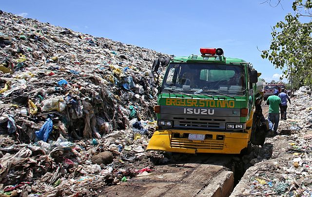 Despite the fires that broke out during summer, the Inayawan Landfill still has room to accommodate more garbage from the city, City Hall officials say. (CDN FILE PHOTO)
