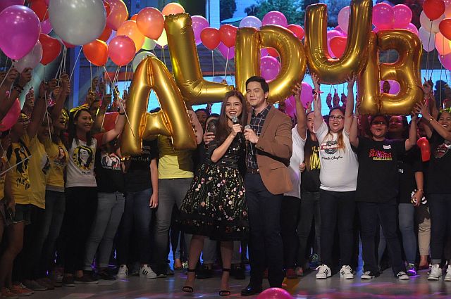 alden Richards and Maine Mendoza celebrate their first anniversary as a loveteam in a special Saturday episode on “Eat Bulaga.”