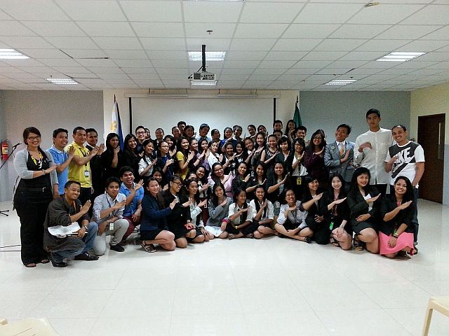 National Service Training Program participants from the University of San Jose-Recoletos and their mentors from the Ramon Aboitiz Foundation Inc. and USJ-R do the “Mega Cebu wave.” Contributed