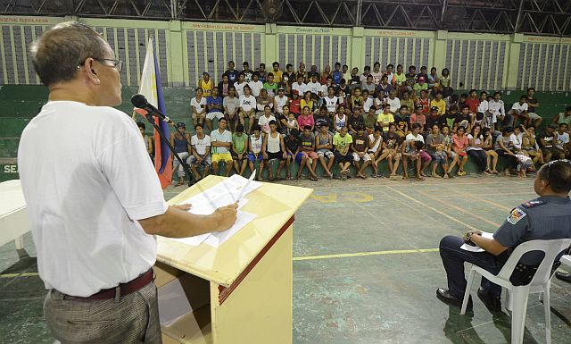 Self-confessed drug users and pushers, including two barangay councilors were presented to Carcar City Mayor Nicepuro Apura Thursday evening. The number of surrenderees has been climbing since the implementation of Oplan Tokhang. (CONTRIBUTED PHOTO/CARCAR CITY LGU)