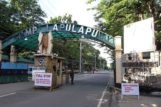 The military’s Central Command says anyone passing through their camp would have to undergo security checks, further aggravating traffic from the nearby Banilad-Talamban area. (CDN PHOTO/JUNJIE MENDOZA)