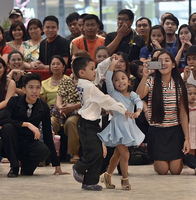 CROWD FAVORITE. Renato Rivera Jr. (248) and Maria Gorritte Atillo of the Pardo Elementary School were the youngest participants in the Standard Elementary Juvenile 3 category of the Inter-School/Colleges and Universities DanceSport Challenge 2016. 